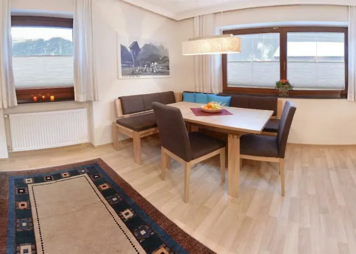 Gaestehaus Oblasser Πανσιόν 3*