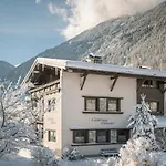 Gaestehaus Oblasser Konukevi