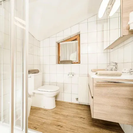 بيت ضيافة Gaestehaus Oblasser مايرهوفن